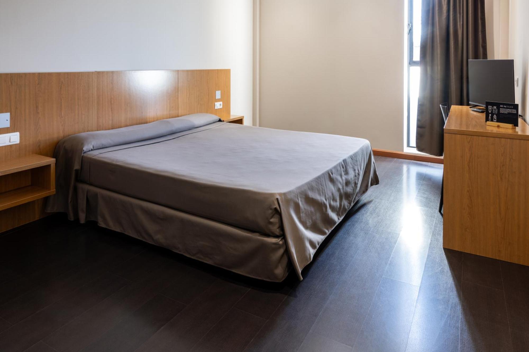 As Hoteles Ponferrada Columbrianos Dış mekan fotoğraf